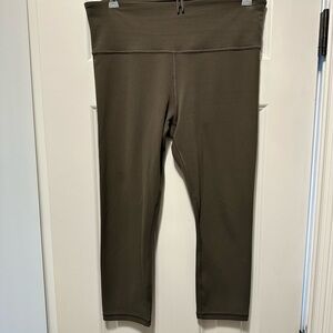 Athleta Elation High Rise Capri Leggings in Olive Green